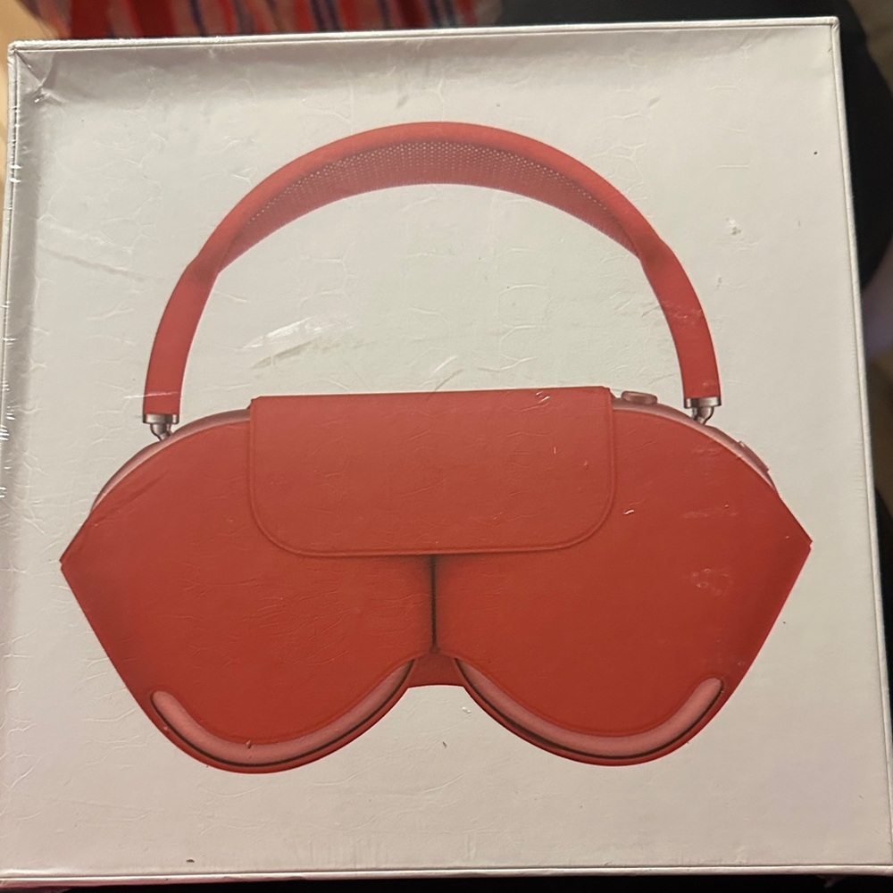 Red Over-Ear Headphones Air Max